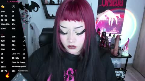 Snapshot of cristal_kosh chatting on 09/19/25, 06:19 Cris online show from 09/19/25, 06:19