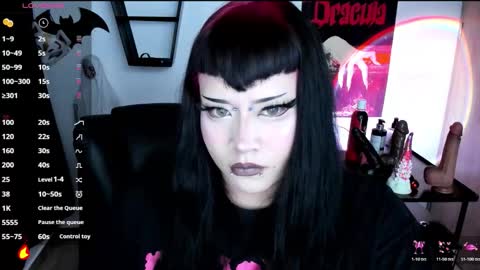 Snapshot of cristal_kosh chatting on 11/07/25, 08:42 Cris online show from 11/07/25, 08:42