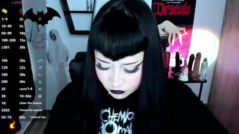 Snapshot of cristal_kosh chatting on 02/05/26, 09:19 Cris online show from 02/05/26, 09:19