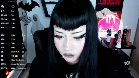 Snapshot of cristal_kosh chatting on 03/26/26, 08:25 Cris online show from 03/26/26, 08:25