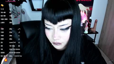 Snapshot of cristal_kosh chatting on 03/27/26, 09:14 Cris online show from 03/27/26, 09:14