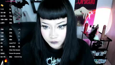 Snapshot of cristal_kosh chatting on 05/04/26, 09:11 Cris online show from 05/04/26, 09:11