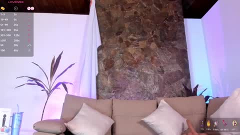 Snapshot of cristal_princess_ chatting on 01/11/25, 07:39 Cristal online show from 01/11/25, 07:39