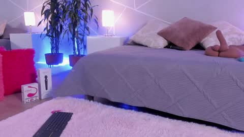 Snapshot of cristal_princess_ chatting on 01/24/25, 05:10 Cristal online show from 01/24/25, 05:10