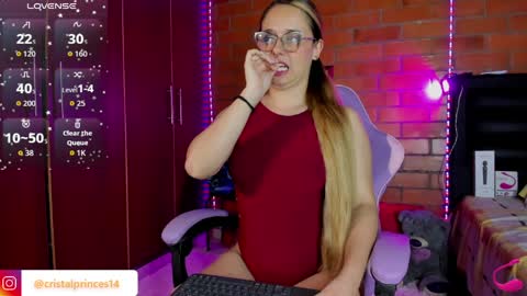 Snapshot of cristal_princess_ chatting on 04/04/26, 05:27 Cristal online show from 04/04/26, 05:27