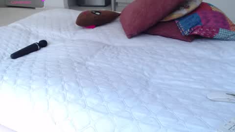 Snapshot of cristal_sexyboobs_ chatting on 02/26/26, 04:28 Cristal online show from 02/26/26, 04:28