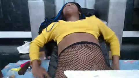 Snapshot of cristal_smith06 chatting on 01/12/25, 11:17 Hanna online show from 01/12/25, 11:17