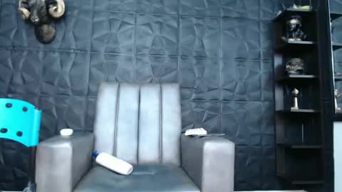 Snapshot of cristal_smith06 chatting on 02/24/25, 08:27 Hanna online show from 02/24/25, 08:27