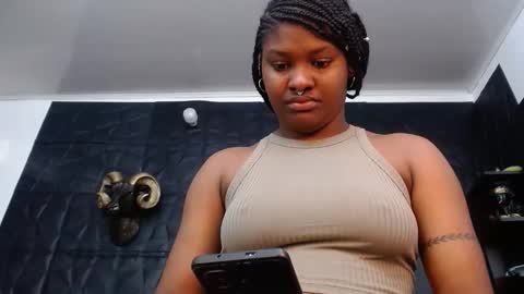 Snapshot of cristal_smith06 chatting on 10/23/25, 12:04 Hanna online show from 10/23/25, 12:04