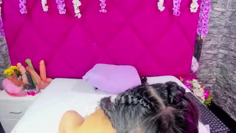 Cristal online show from 10/31/25, 03:07