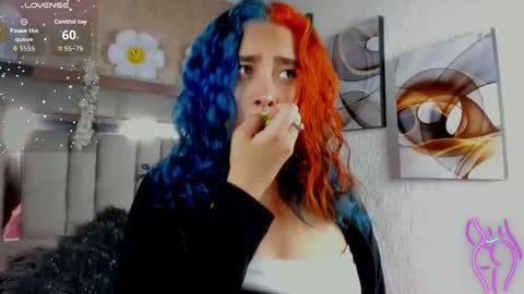   online show from 12/01/25, 04:56