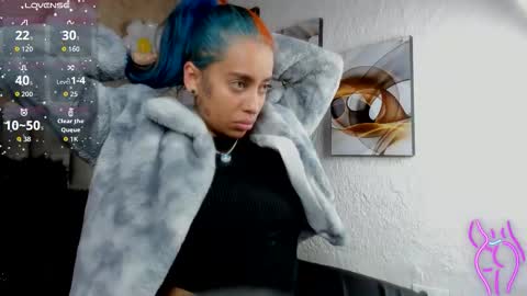   online show from 12/18/25, 02:28