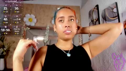   online show from 12/22/25, 07:44