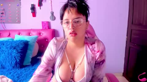 Natis online show from 11/23/25, 12:05