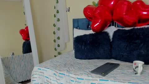 cristal walker online show from 03/07/25, 12:34