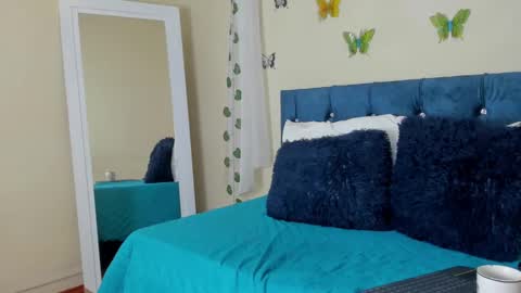 cristal walker online show from 03/11/25, 12:39