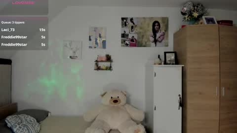 veronika online show from 05/23/26, 05:12