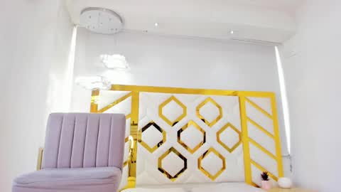 Snapshot of cristel_natt chatting on 01/18/25, 03:05 Independent Model online show from 01/18/25, 03:05