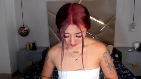 Snapshot of cristel_natt chatting on 01/28/25, 02:10 Independent Model online show from 01/28/25, 02:10