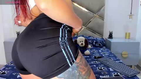 Snapshot of cristel_natt chatting on 02/17/25, 03:09 Independent Model online show from 02/17/25, 03:09