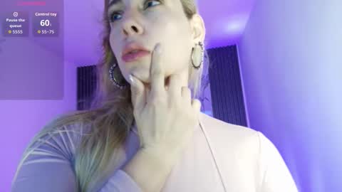 Snapshot of cristeljansen chatting on 03/06/26, 05:53 This blondie girl is waiting for someone very horny to get some fun online show from 03/06/26, 05:53