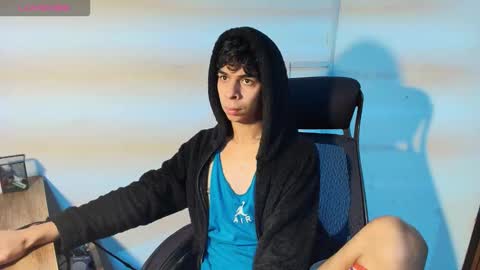 cristhian online show from 12/04/25, 05:17