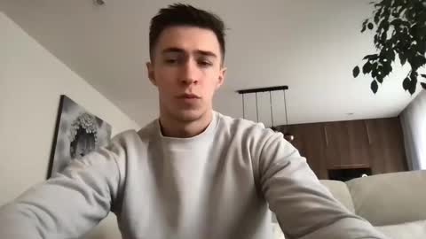 Snapshot of cristianovilla chatting on 12/09/24, 10:00 CristianoHailey online show from 12/09/24, 10:00