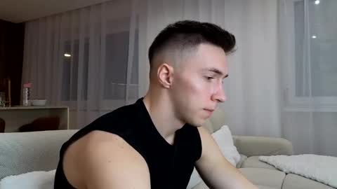 Snapshot of cristianovilla chatting on 03/08/25, 10:13 CristianoHailey online show from 03/08/25, 10:13