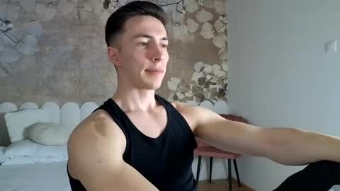 CristianoHailey online show from 04/07/26, 06:19
