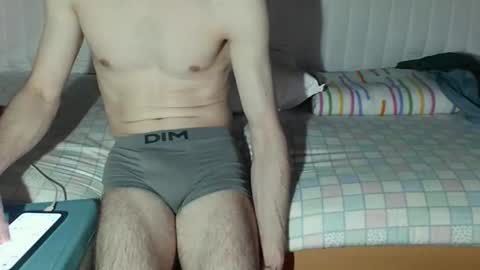 Snapshot of cristianrr184034 chatting on 04/03/26, 08:51 cristianrr184034 online show from 04/03/26, 08:51