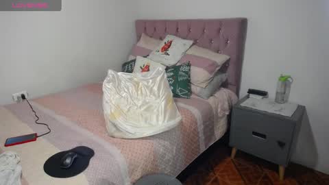 cristina online show from 12/26/24, 09:58