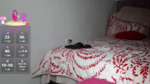 cristina online show from 10/13/25, 07:14