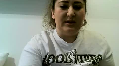 Snapshot of cristina20021991 chatting on 01/03/25, 03:44 cristina20021991 online show from 01/03/25, 03:44