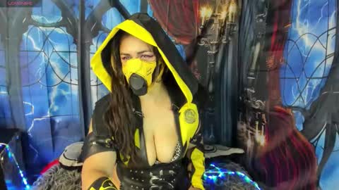 Snapshot of cristina_blue21 chatting on 03/29/26, 10:48 Cristina online show from 03/29/26, 10:48