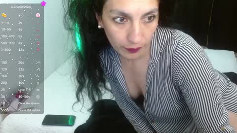 Snapshot of cristina_connor chatting on 01/05/25, 05:51 Cristina online show from 01/05/25, 05:51