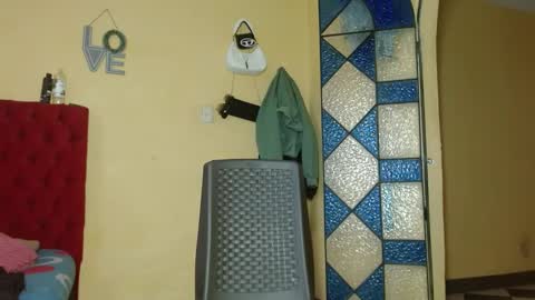 cristinamontiel74 online show from 02/07/25, 07:27