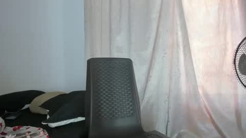 Snapshot of cristinamontiel74 chatting on 04/12/26, 04:12 cristinamontiel74 online show from 04/12/26, 04:12