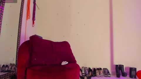 Cristin online show from 03/08/25, 06:47