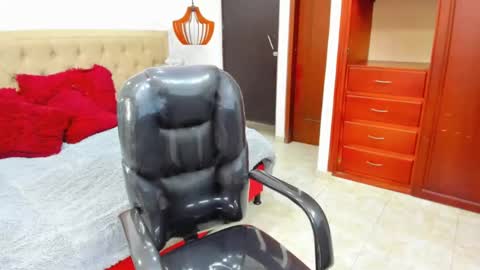 CRISTOFER  online show from 03/14/26, 06:57