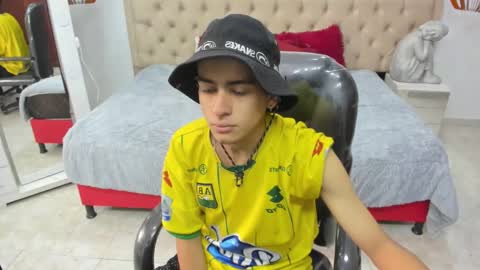 CRISTOFER  online show from 03/18/26, 06:11