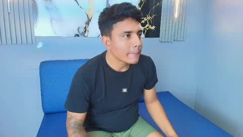 Snapshot of cristopher_collins2 chatting on 05/12/26, 04:09 cristopher_collins2 online show from 05/12/26, 04:09