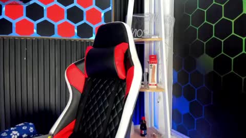 Cristopher  online show from 05/05/26, 08:39