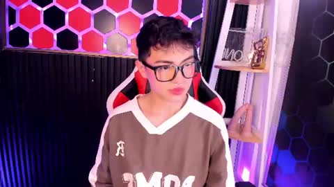Cristopher  online show from 06/11/26, 08:40
