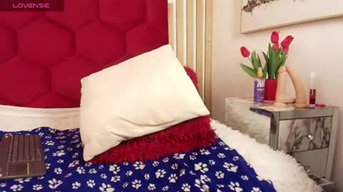 Cristopher  online show from 06/15/26, 08:44