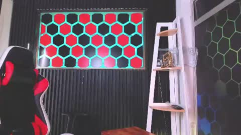 Cristopher  online show from 06/18/26, 08:46