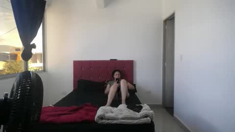 crisyoha4020 online show from 11/26/25, 06:42