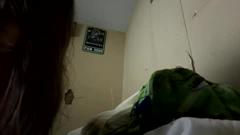 Snapshot of critterluvsfeet chatting on 03/13/26, 06:53 Critter2999LuvsFeet online show from 03/13/26, 06:53