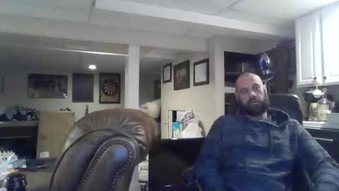 Snapshot of crm400 chatting on 01/17/26, 03:00 billybasement online show from 01/17/26, 03:00