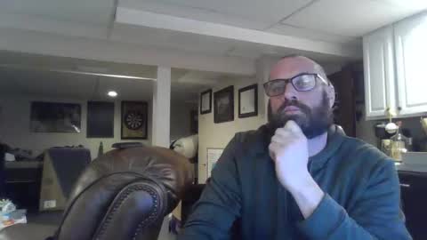 Snapshot of crm400 chatting on 01/18/26, 04:05 billybasement online show from 01/18/26, 04:05