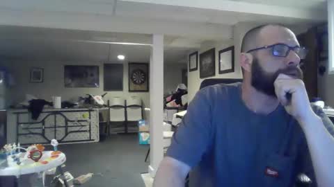 Snapshot of crm400 chatting on 02/11/26, 03:00 billybasement online show from 02/11/26, 03:00